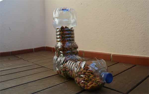 Comedero para gatos con botellas recicladas Creativo Reciclados comedor